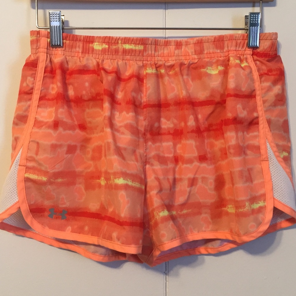 Under Armour medium semi fitted shorts